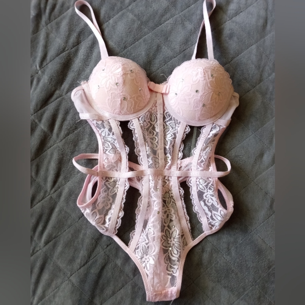 Sz small bnwt supersexy bodysuit